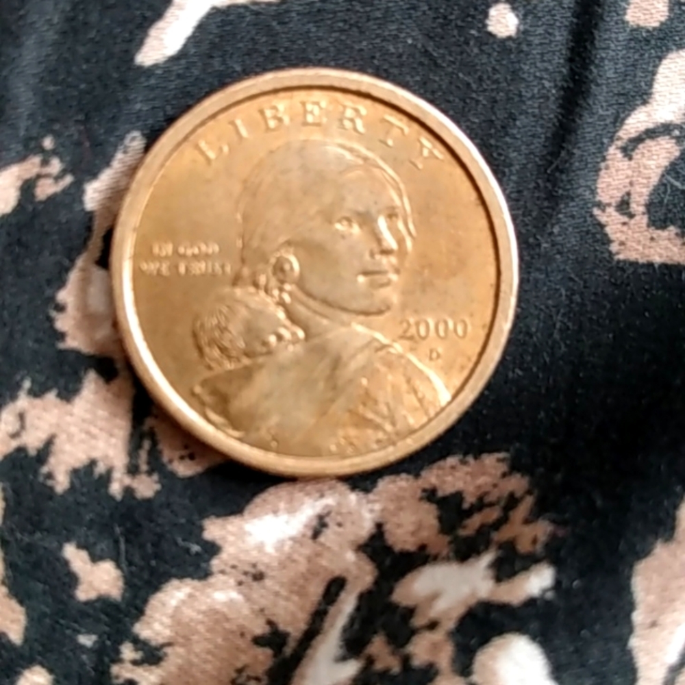 Gold coin